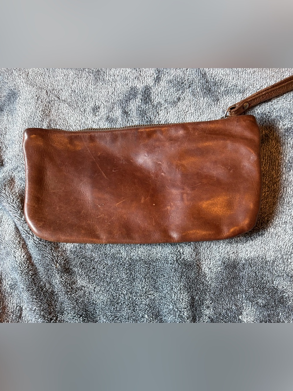 Leather pouch - Picture 3 of 5